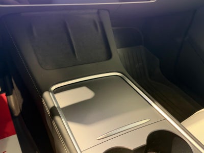 Tesla Model Y RWD