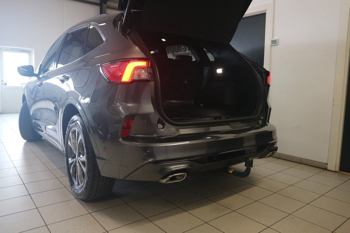 Ford Kuga PHEV ST-Line X CVT