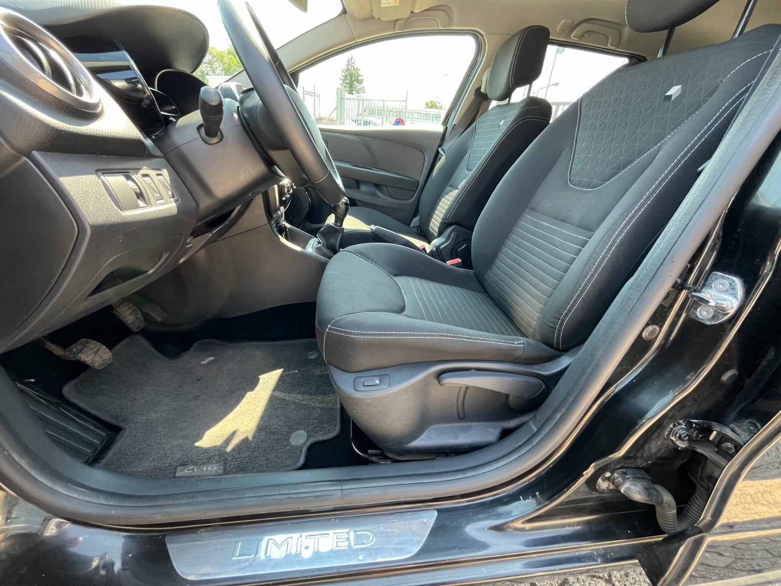 Billede af Renault Clio IV 0,9 TCe 90 Limited Sport Tourer