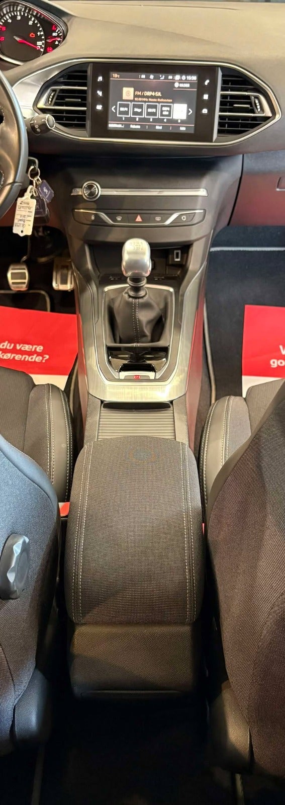 Billede af Peugeot 308 1,5 BlueHDi 130 Selection Sky SW