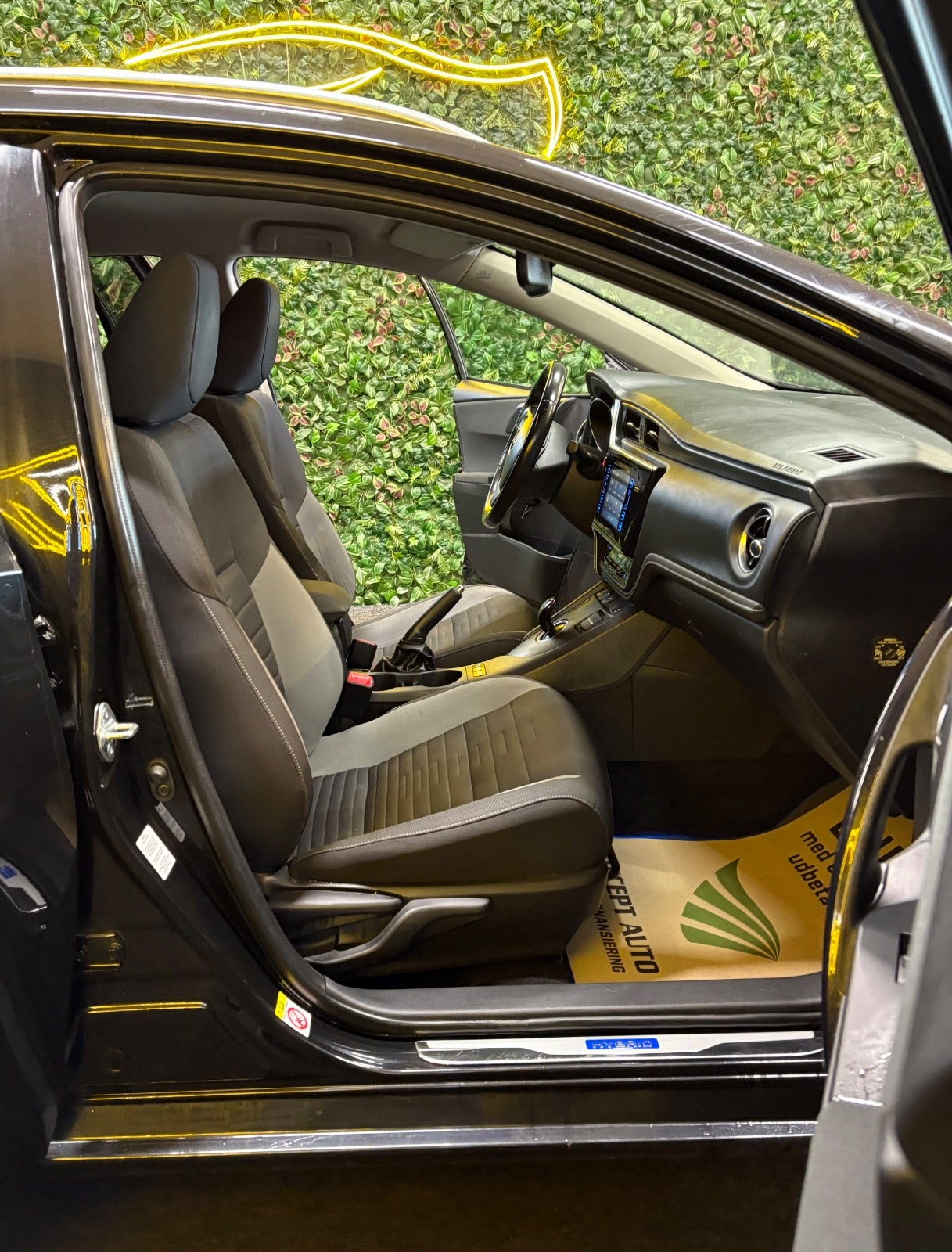 Billede af Toyota Auris 1,8 Hybrid H3 Touring Sports CVT