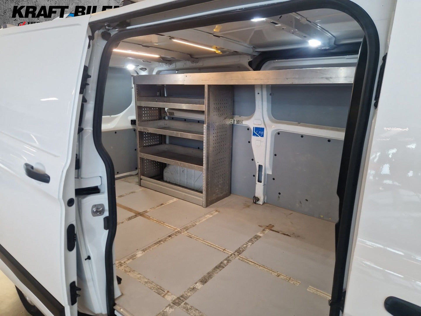 Billede af Ford Transit Custom 300L 2,0 TDCi 130 Trend