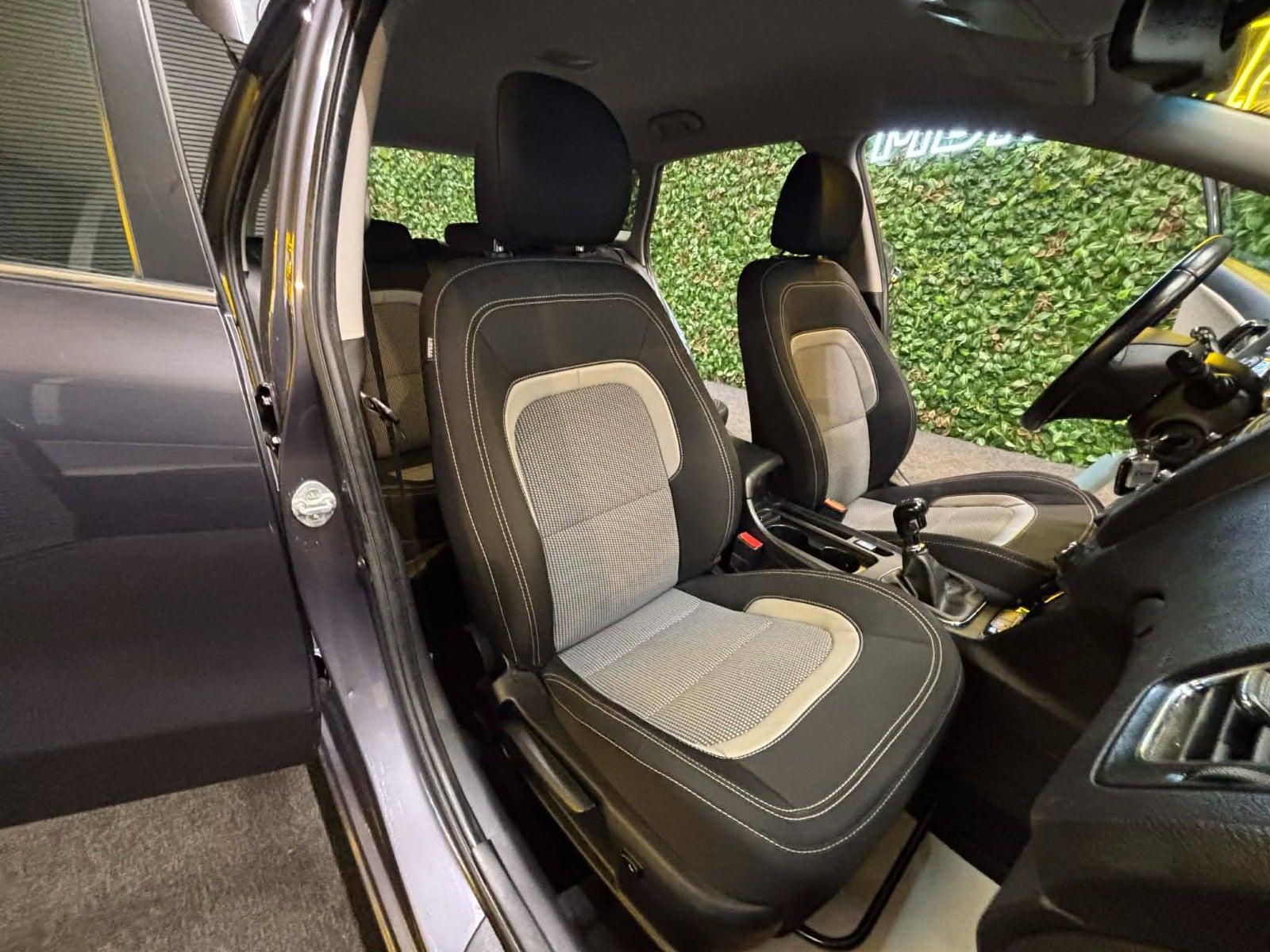 Billede af Kia Ceed 1,6 CRDi 128 Platinium Edition SW