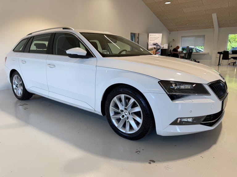 Skoda Superb TSi 150 Style Combi DSG