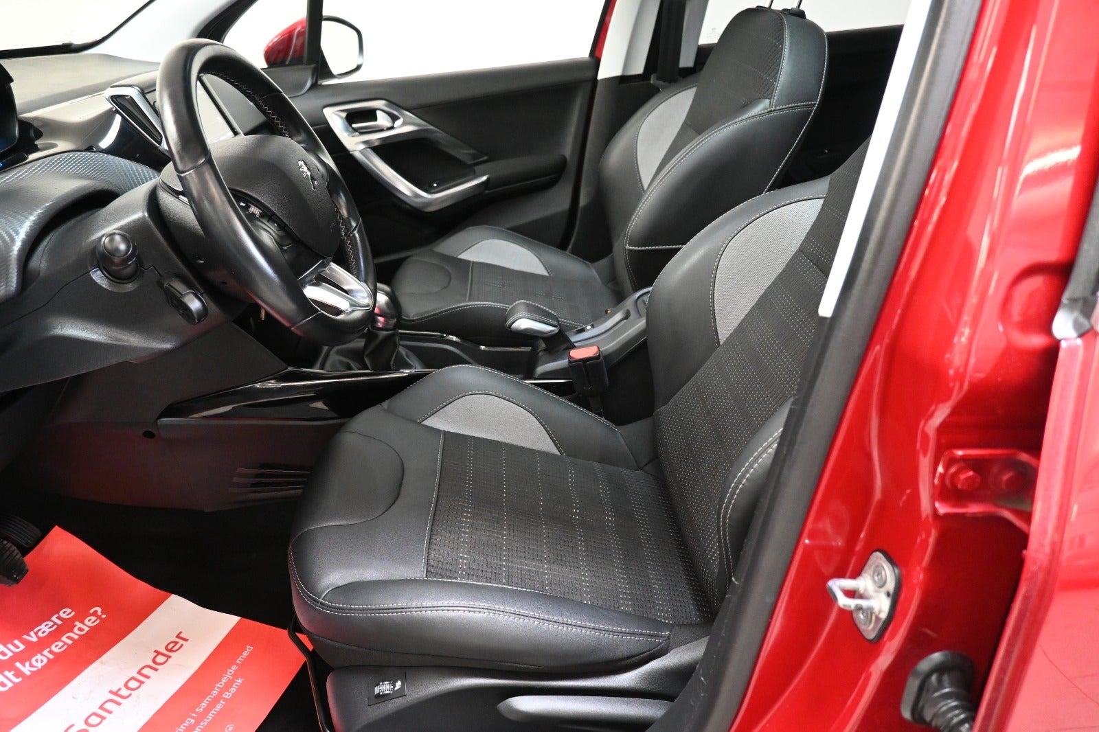 Peugeot 2008 BlueHDi 100 Allure Sky