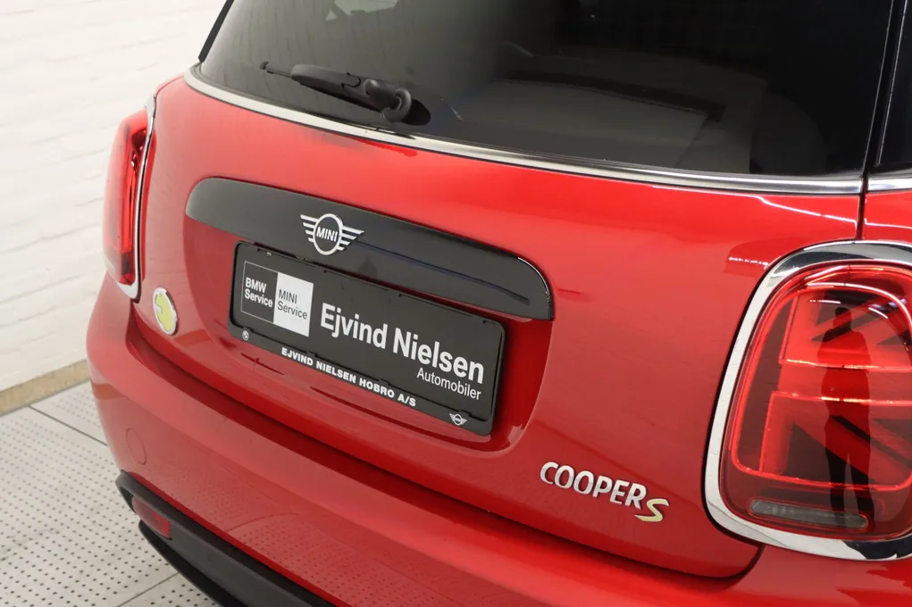 MINI Cooper SE Camden Edition