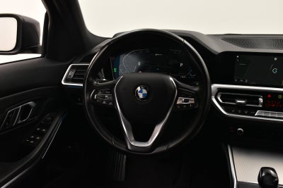 BMW 330e Touring Sport Line aut.