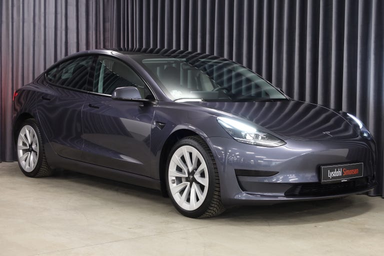 Tesla Model 3 Standard Range+ RWD