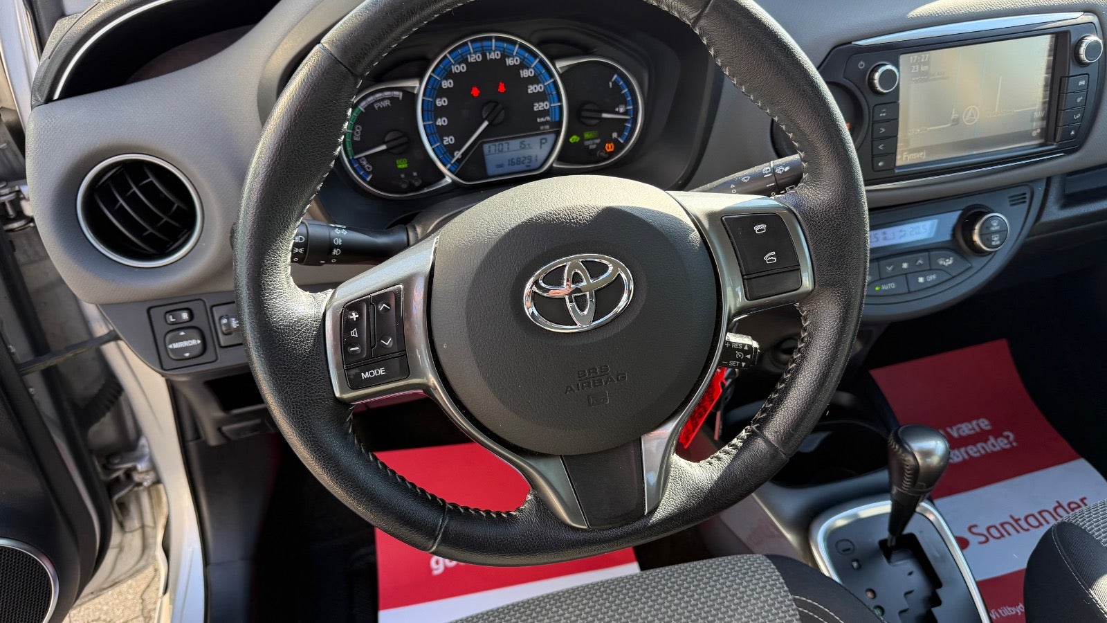 Toyota Yaris Hybrid H1 e-CVT