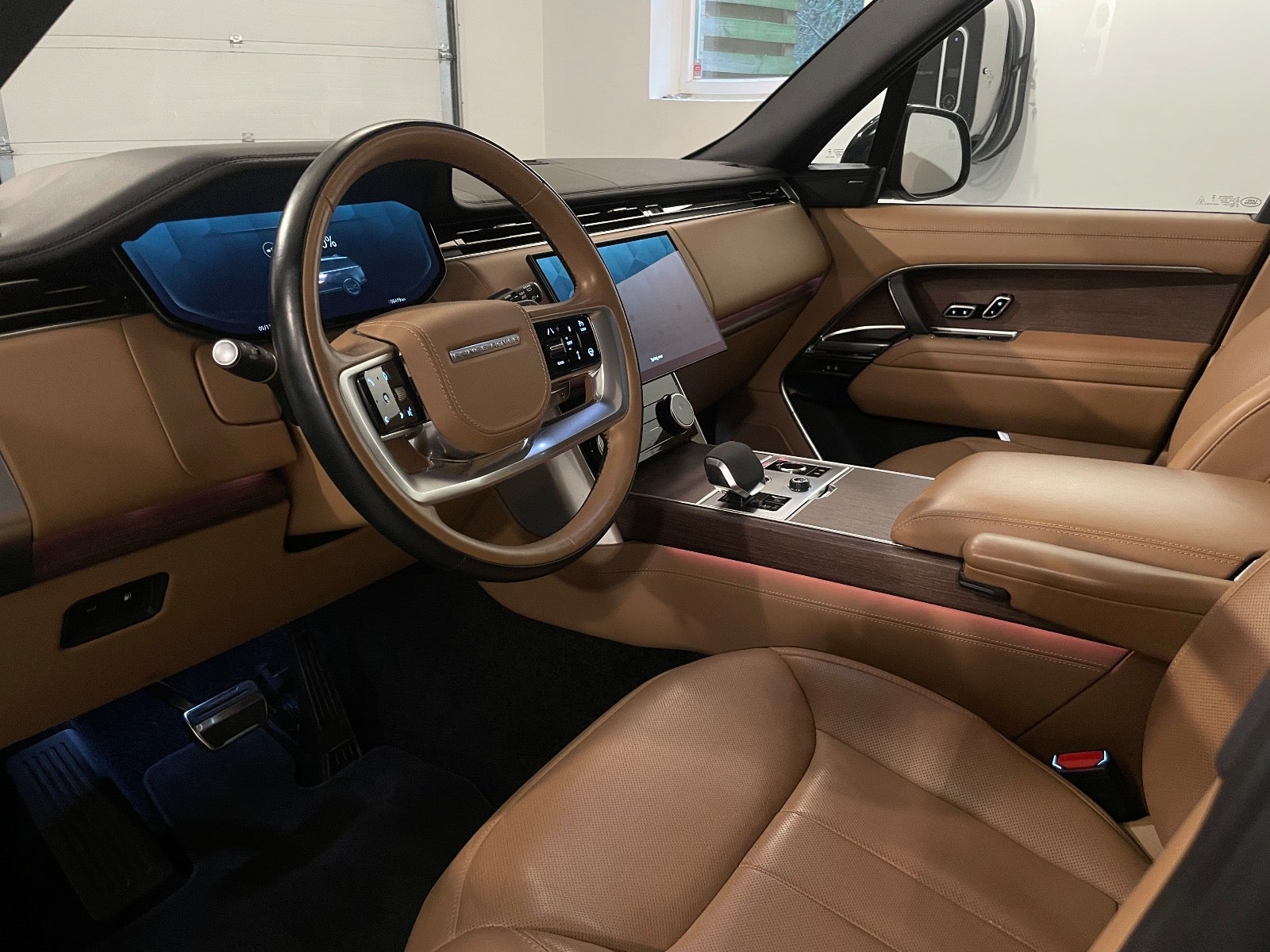 Land Rover – Range Rover