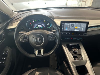 MG MG5 Luxury