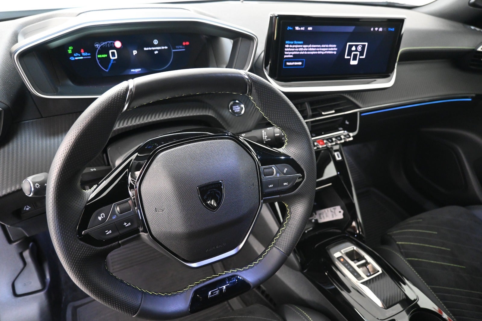 Peugeot e-2008 GT First Edition