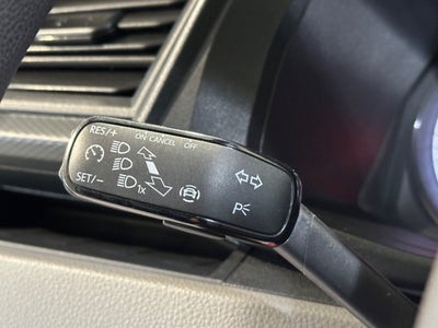 VW Transporter TDi 110 Kassevogn lang