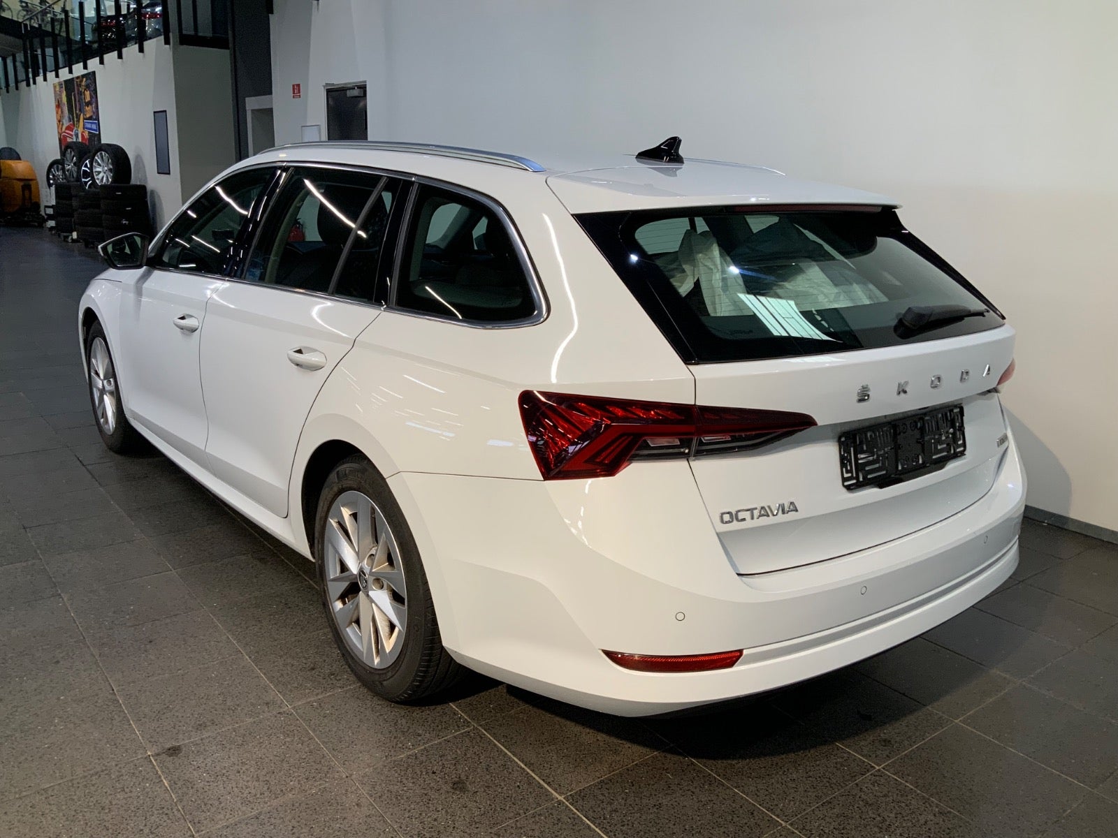 Skoda Octavia (4/8)