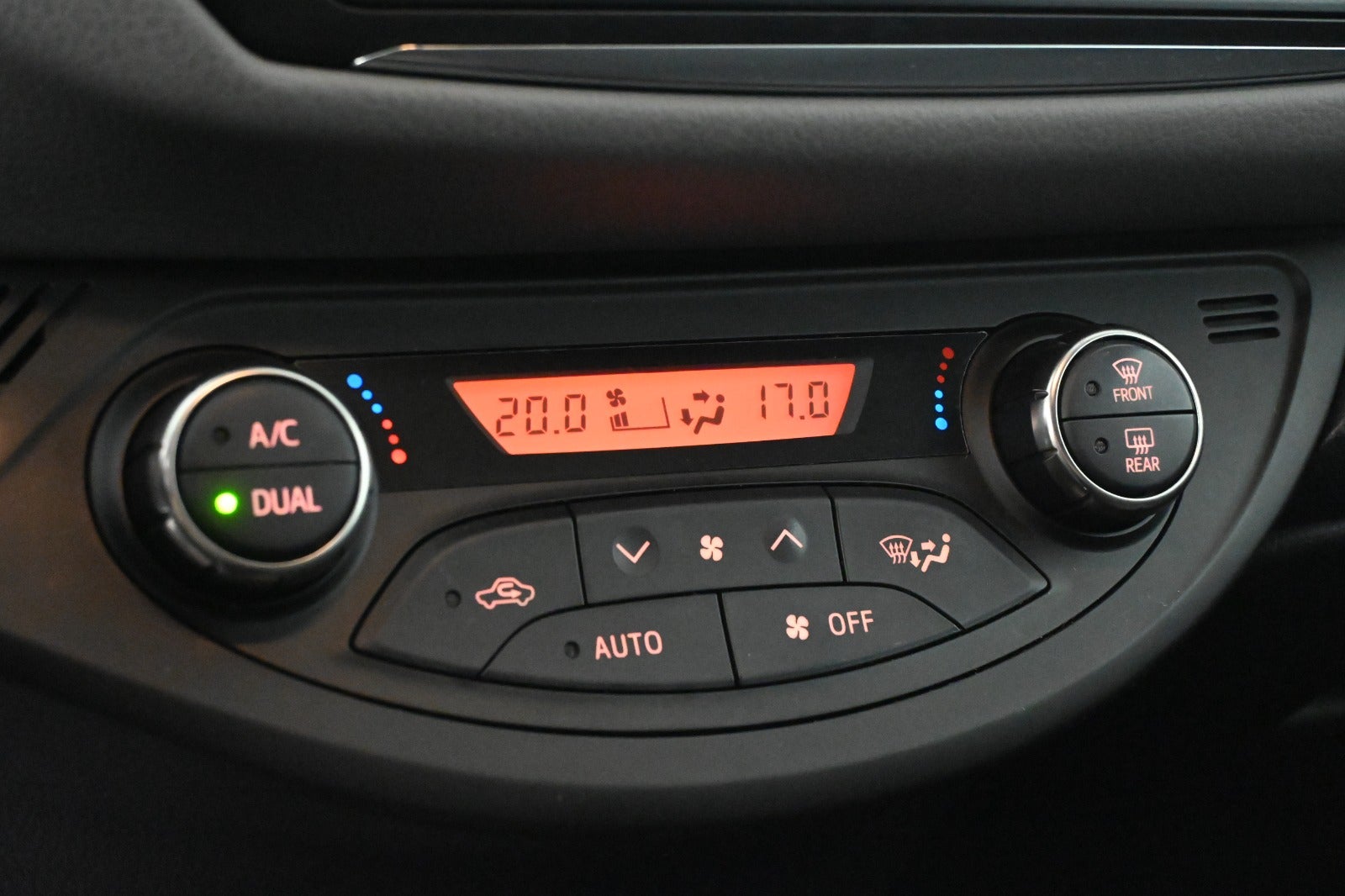 Toyota Yaris VVT-i T2 Komfort