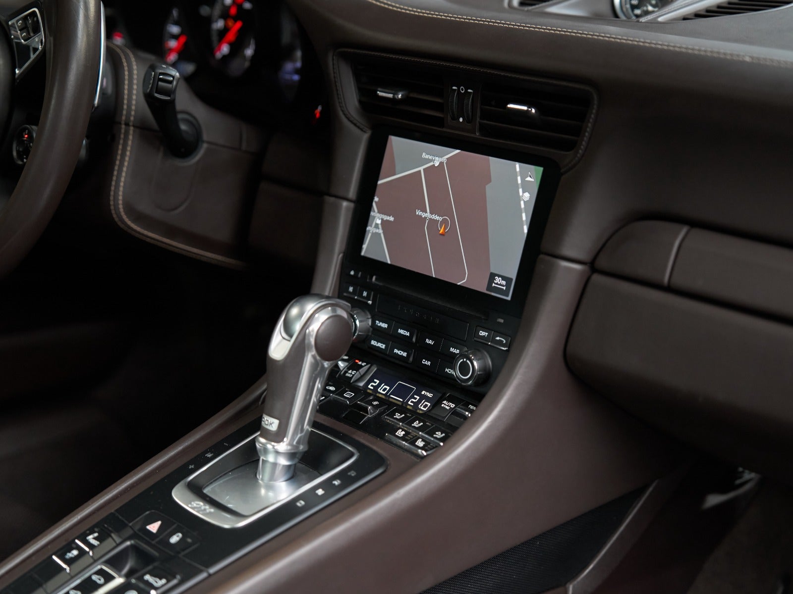 Gallery image 17 of 18