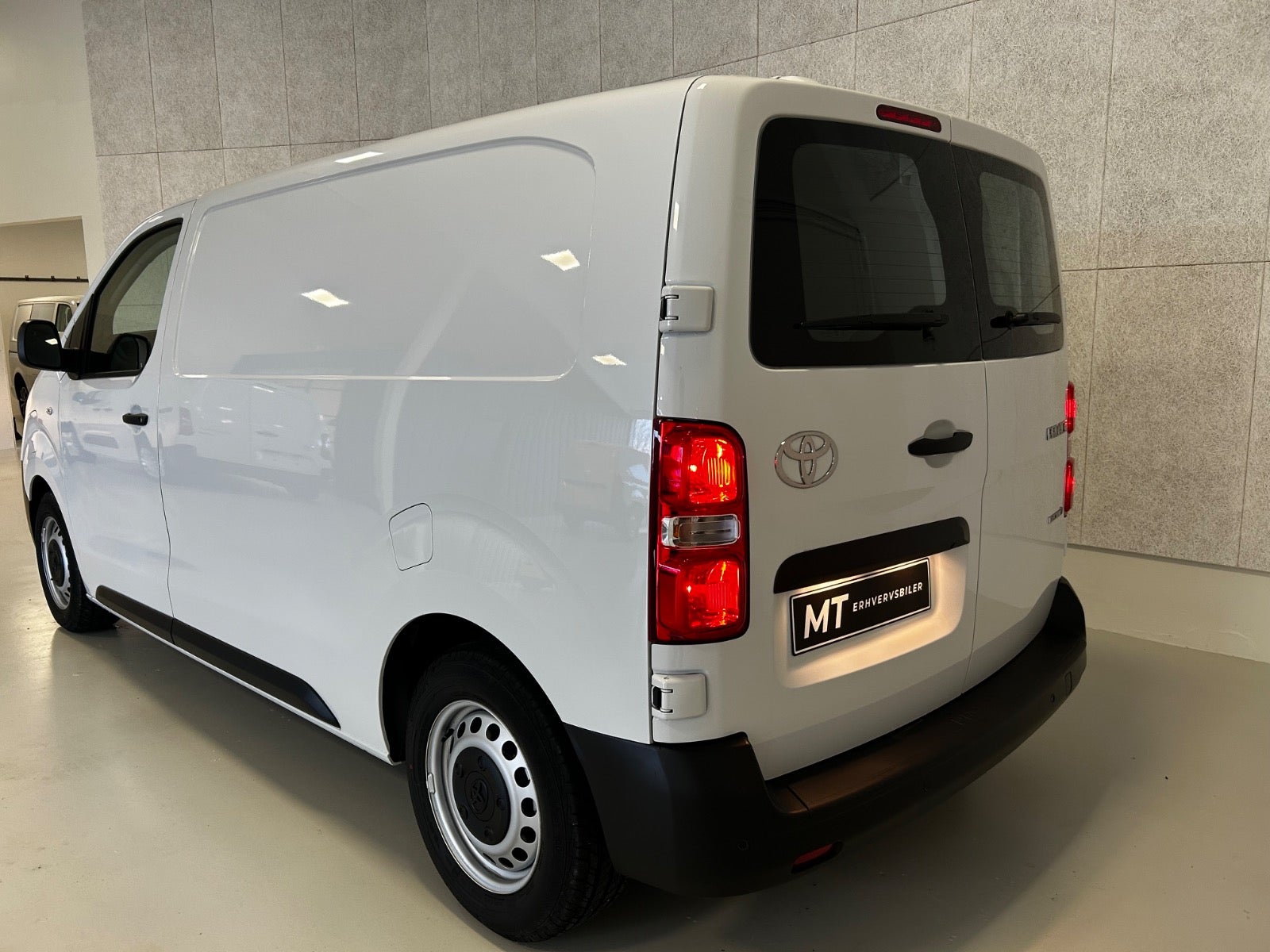 Billede af Toyota ProAce 75 Medium Comfort Master