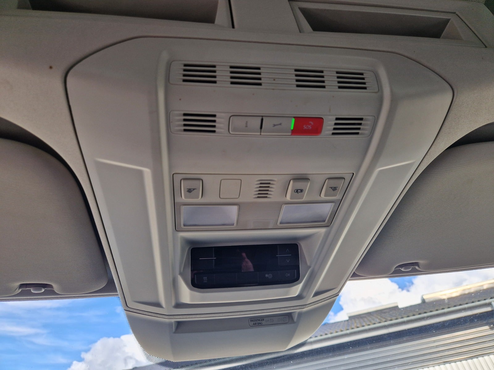 Billede af VW Crafter 35 2,0 TDi 177 Kassevogn L4H3 aut.