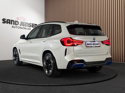 BMW iX3 Charged Plus