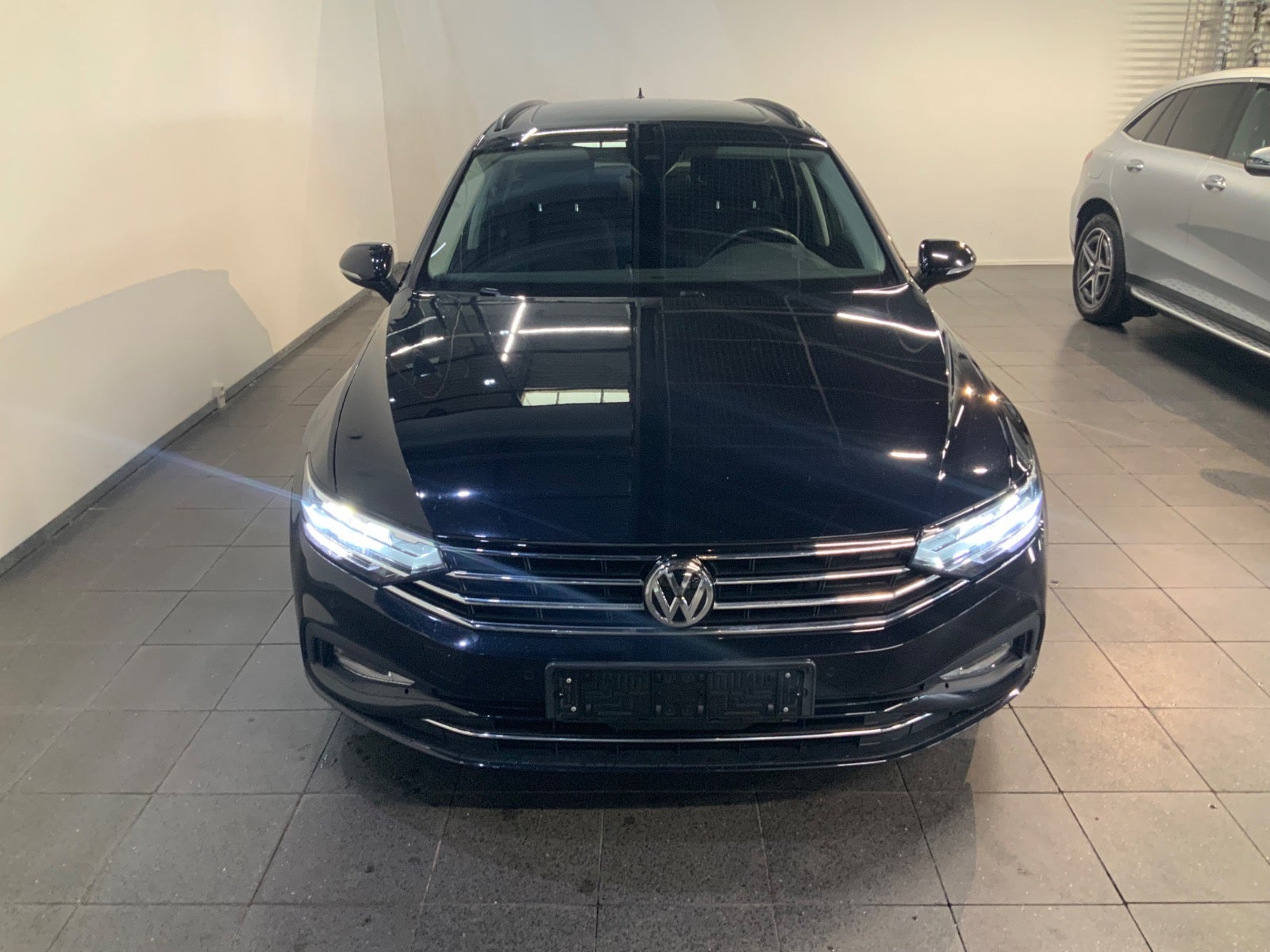 VW Passat (2/8)