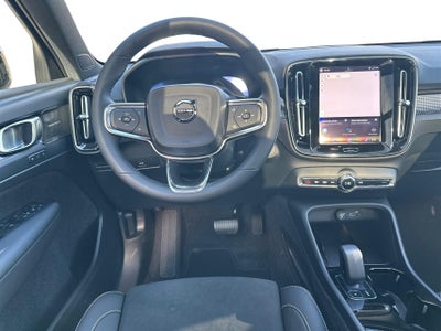 Volvo EX40 Extended Range Black Edition billede 1