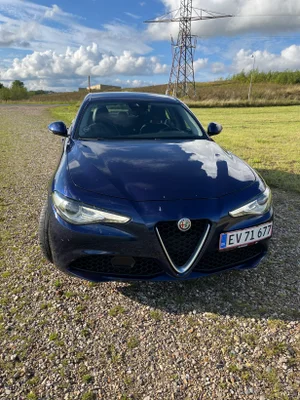 Alfa Romeo Giulia 2,0 T 200 aut. 4d