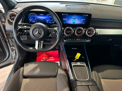 Mercedes EQB250+ Electric Art