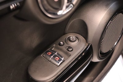 MINI Cooper SE Classic Trim