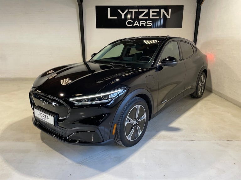 Ford Mustang Mach-E Standard Range