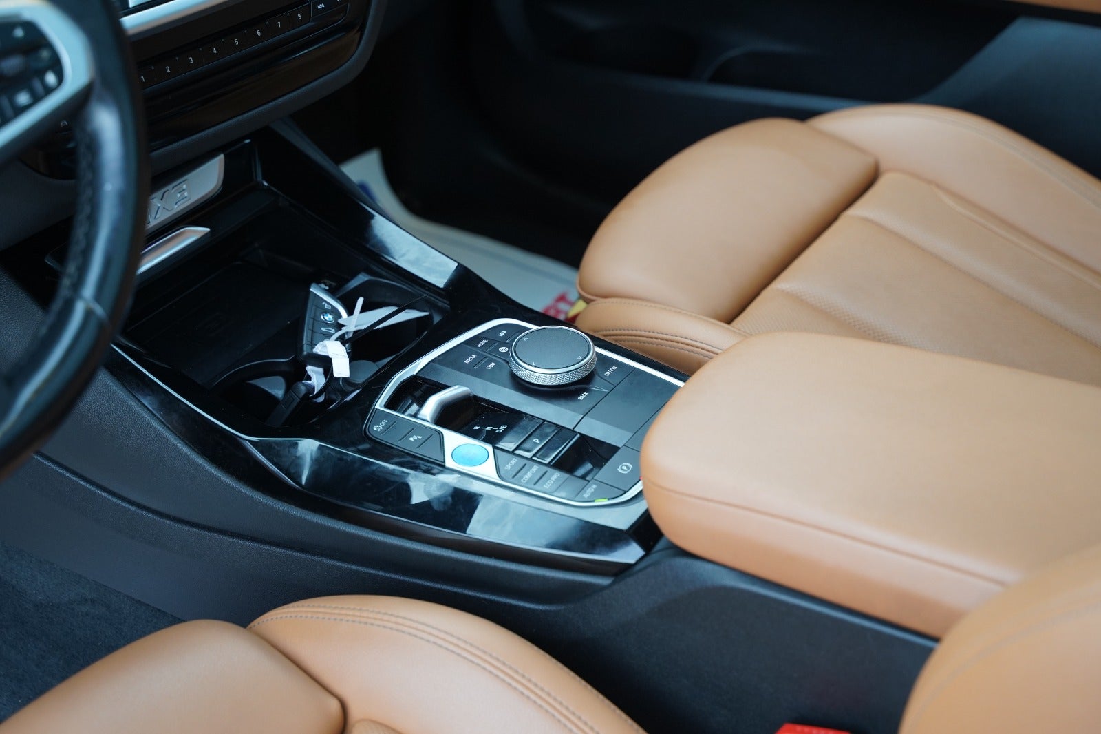 Billede af BMW iX3  Charged M-Sport