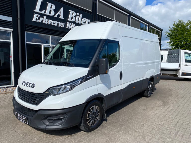 Iveco Daily 35S18 12m³ Van AG8