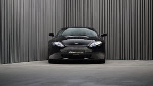 Aston Martin V8 Vantage Roadster