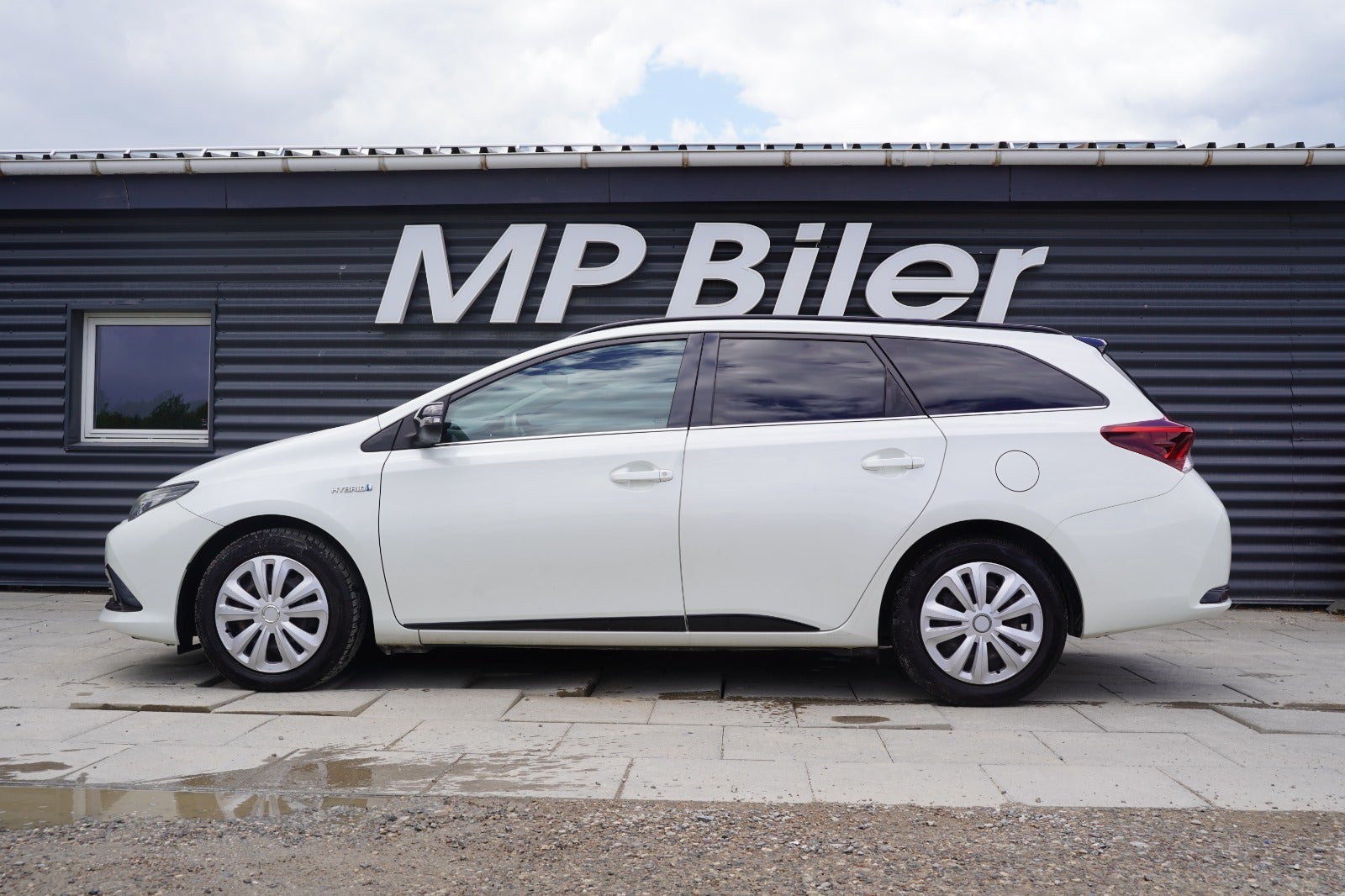 Billede af Toyota Auris 1,8 Hybrid H2 Comfort Touring Sports CVT