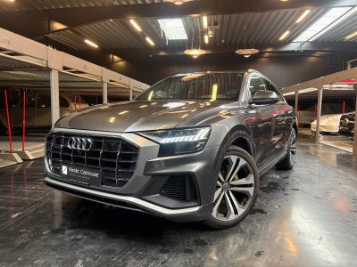 Audi Q8 50 TDi S-line quattro Tiptr. 5d