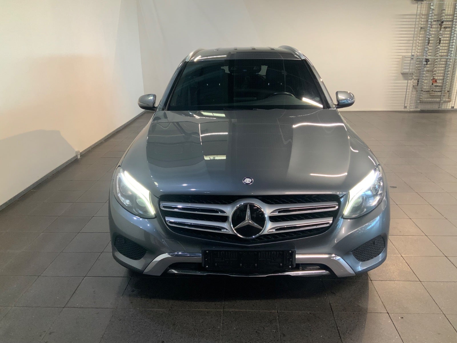 Mercedes-Benz GLC 220 d (2/8)