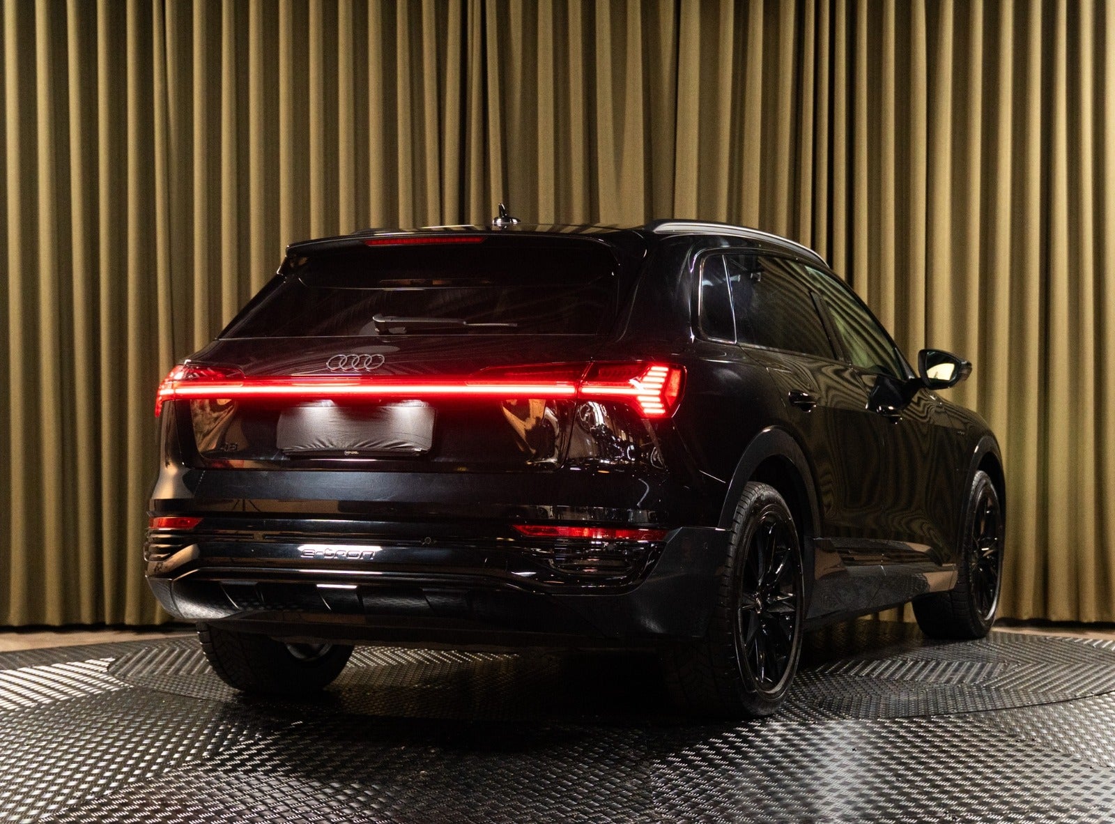 Billede af Audi Q8 e-tron 55 Prestige quattro