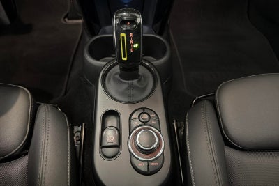 MINI Cooper SE Essential