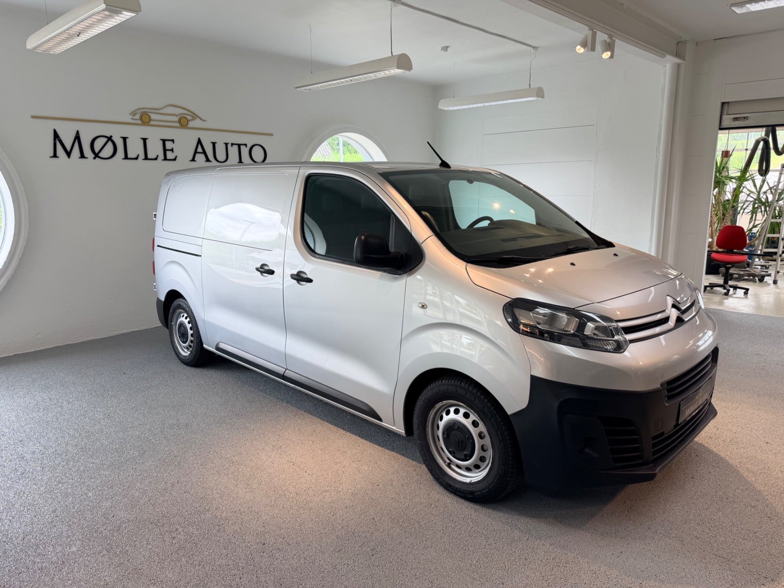 Billede af Citroën Jumpy 1,6 BlueHDi 115 L2N1