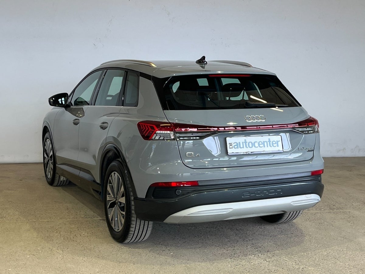Audi Q4 e-tron S-line quattro Van