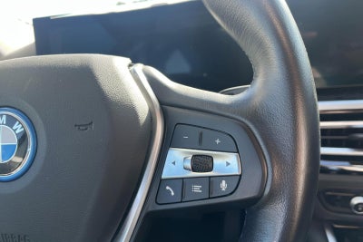 BMW i4 eDrive35 Charged