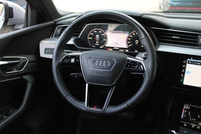 Audi e-tron S-line quattro