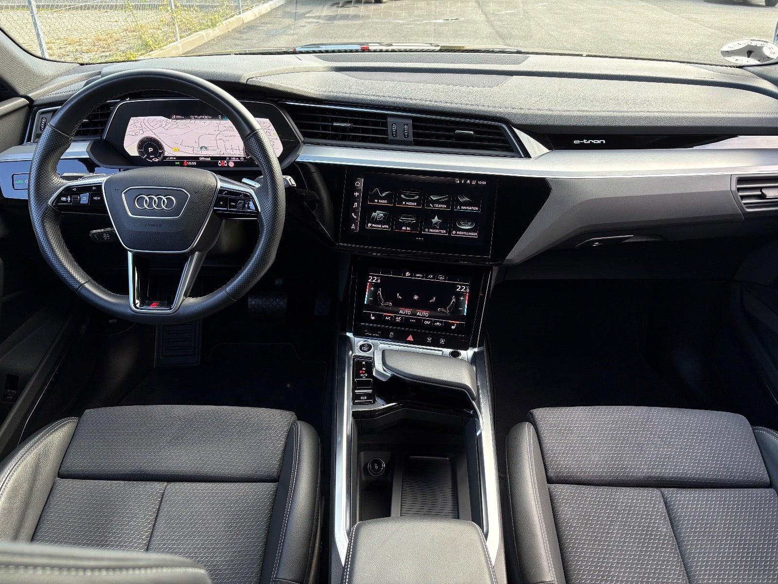 Billede af Audi e-tron 55 S-line quattro
