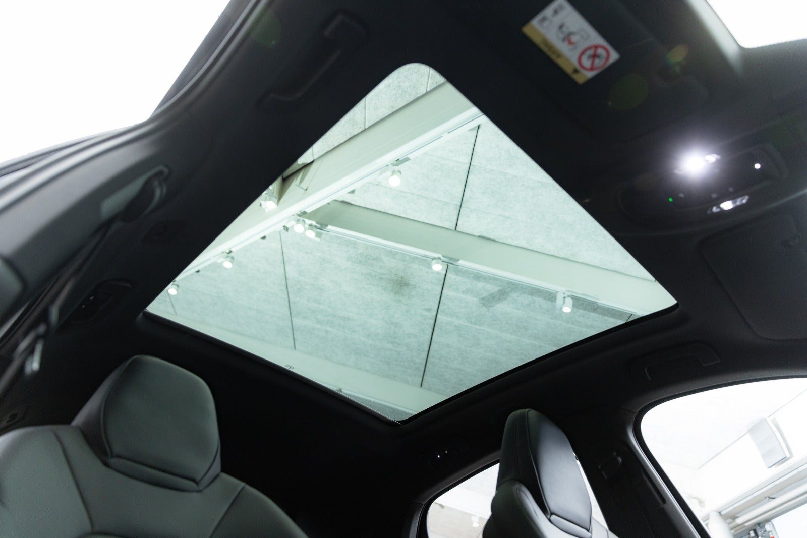 Gallery image 17 of 18