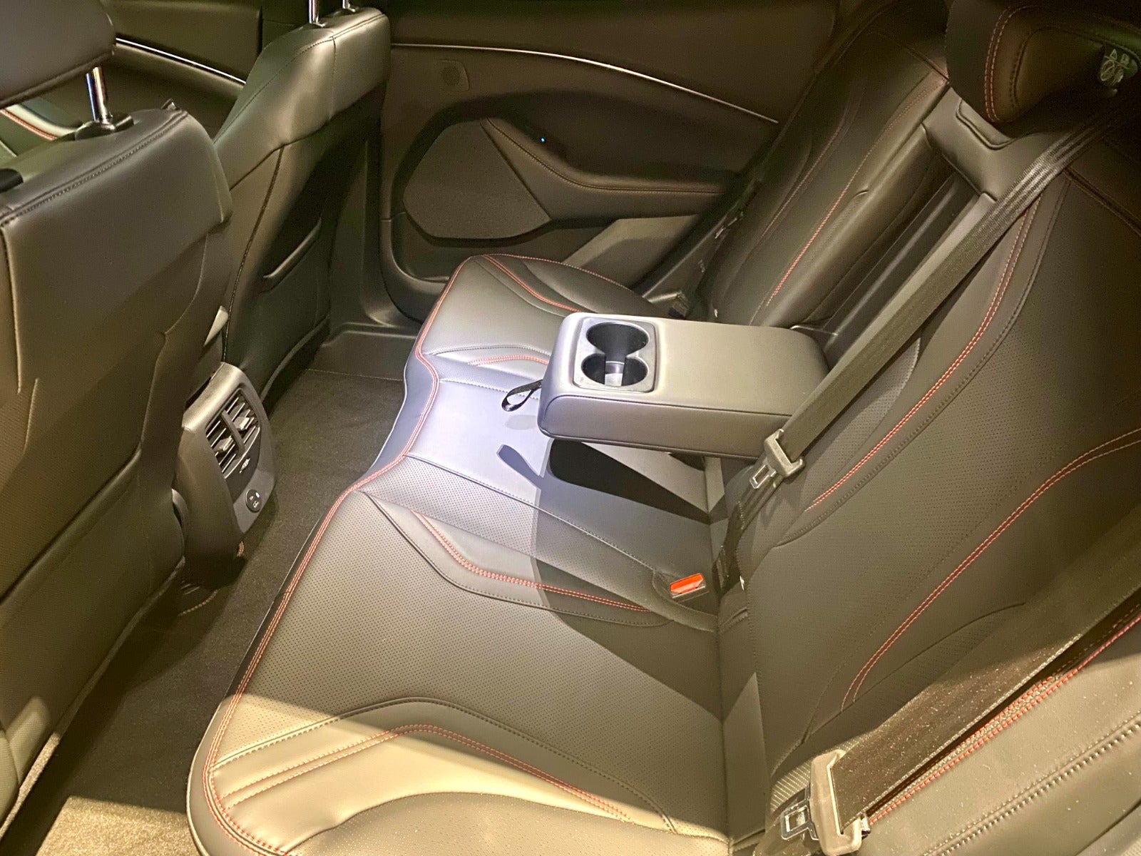 Billede af Ford Mustang Mach-E 75 Premium Standard Range AWD