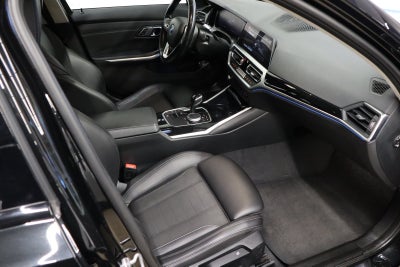 BMW 330e Touring Sport Line aut.