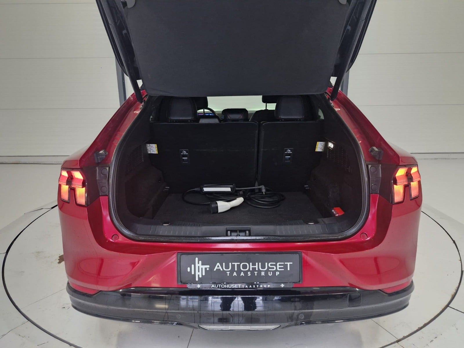 Billede af Ford Mustang Mach-E 75 Premium Standard Range AWD