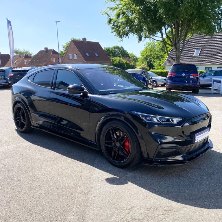 Ford Mustang Mach-E Extended Range AWD