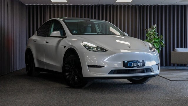 Tesla Model Y  RWD