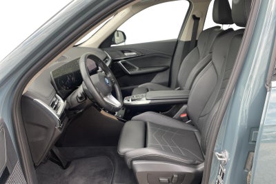 BMW iX1 eDrive20 X-Line - 4