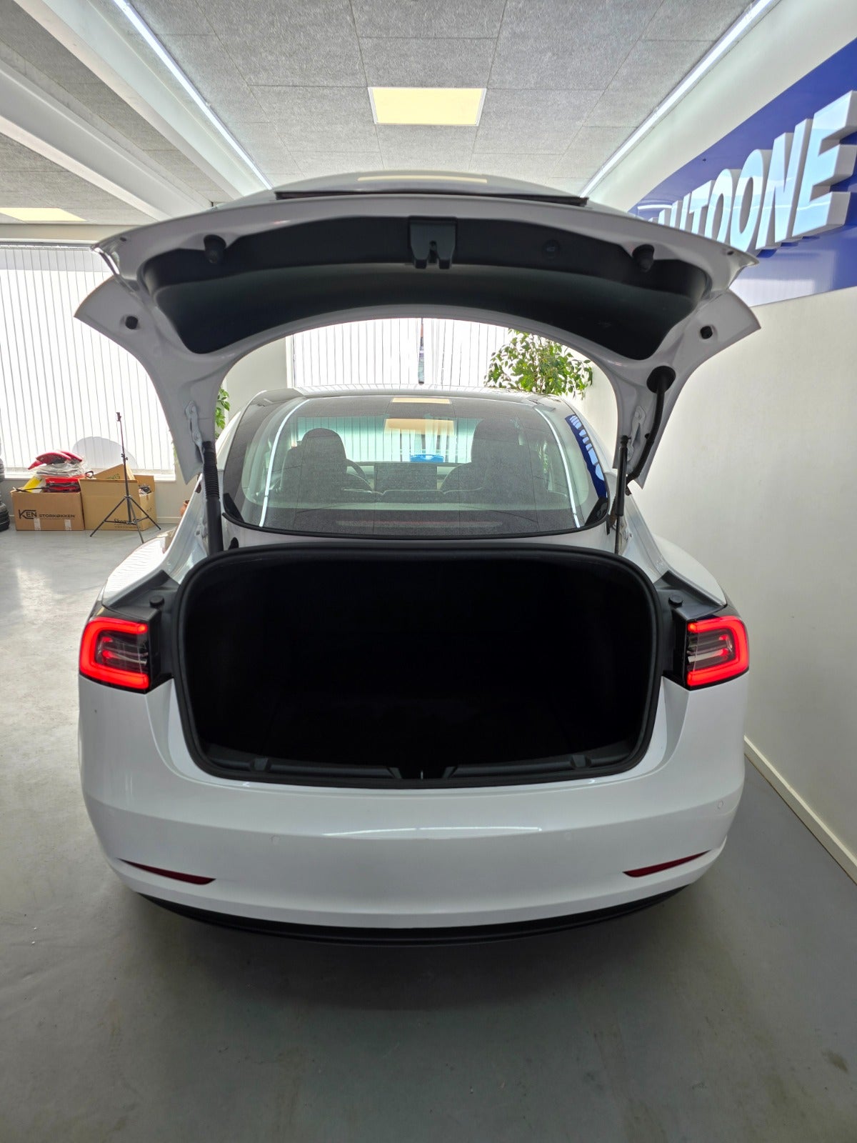 Billede af Tesla Model 3  Standard Range+ RWD